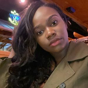 Meet your Posher, Briana